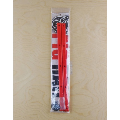 PIG RAILS - RED NEW SLIDE SKATEBOARD SKATE AUS KINGPIN FREE POST